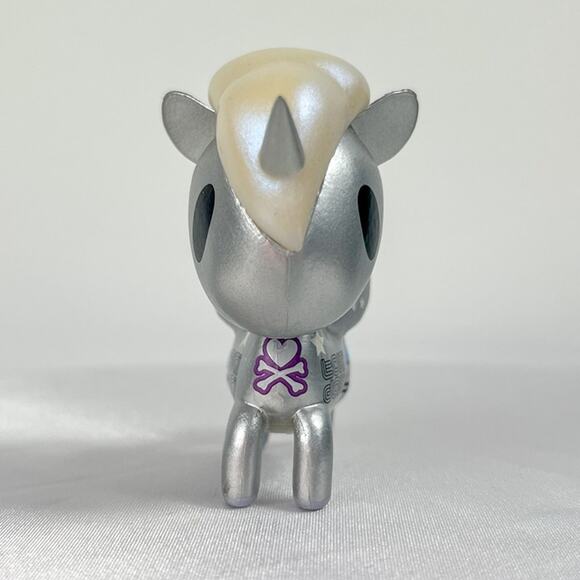 Tokidoki Cosmo Unicorno Series 3 Outer Space Silver Iridescent Unicorn Figure - Picture 3 of 6
